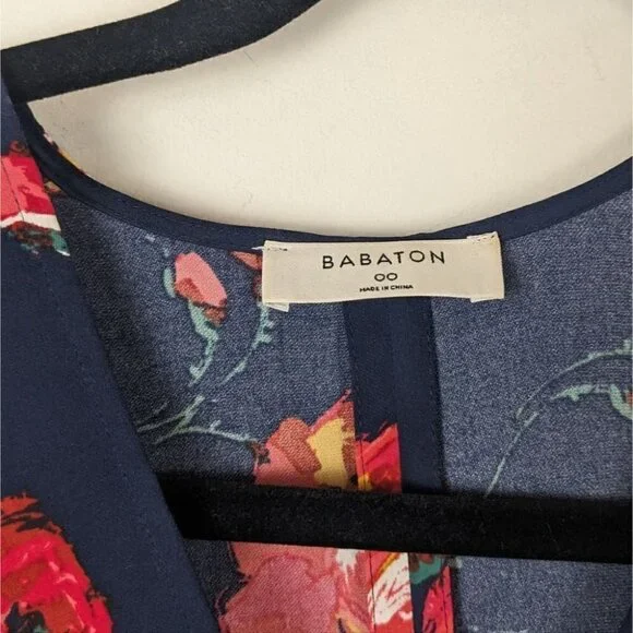 Aritzia Babaton rose print Jedd Dress size 00 - Picture 4 of 8